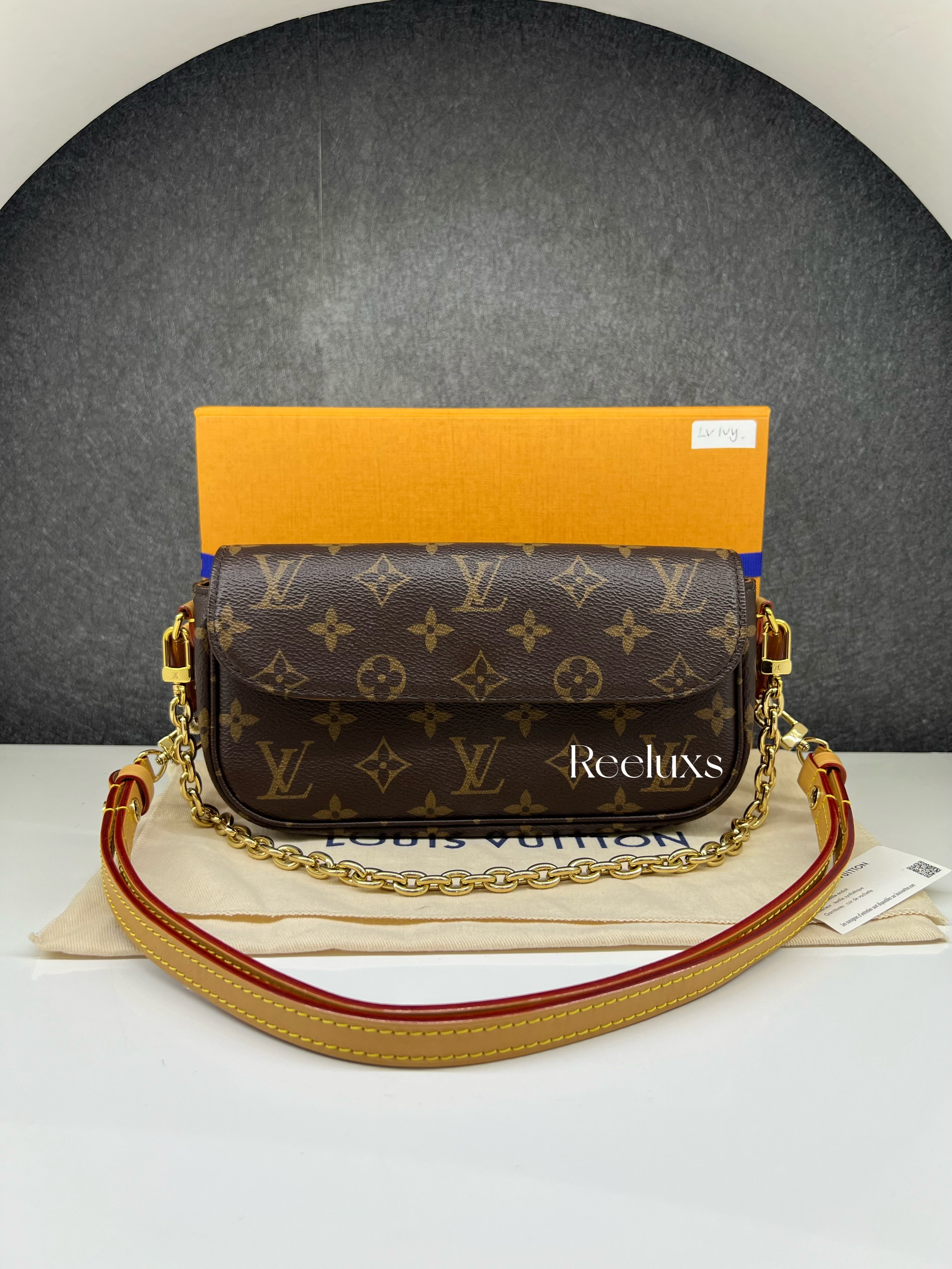 LOUIS VUITTON LV Wallet On Chain Ivy Monogram Canvas Shoulder Bag