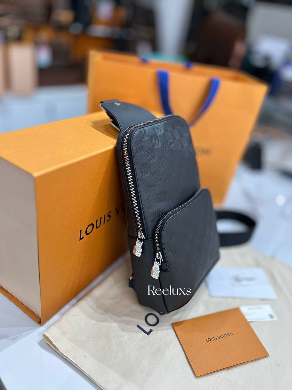 LOUIS VUITTON Avenue Slingbag In Damier Graphite Canvas Fullset