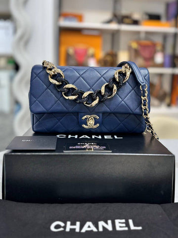 FULL SET CHANEL Resin Elegant Chain Flap Bag Quilted Lambskin Blue