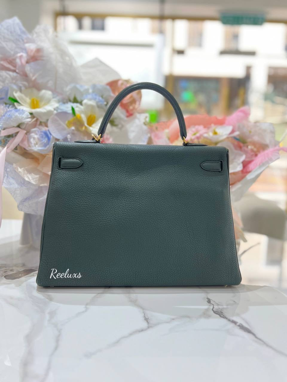HERMES Kelly 35  Leather Hand Bag GHW