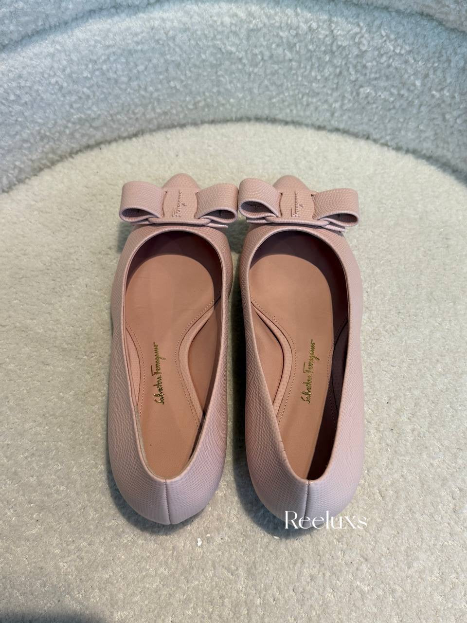 Ferragamo viva flats in nude