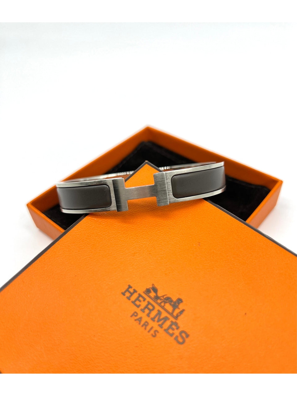 HERMES Matte Enamel Narrow Clic Clac HH Bracelet Etain - Reeluxs 