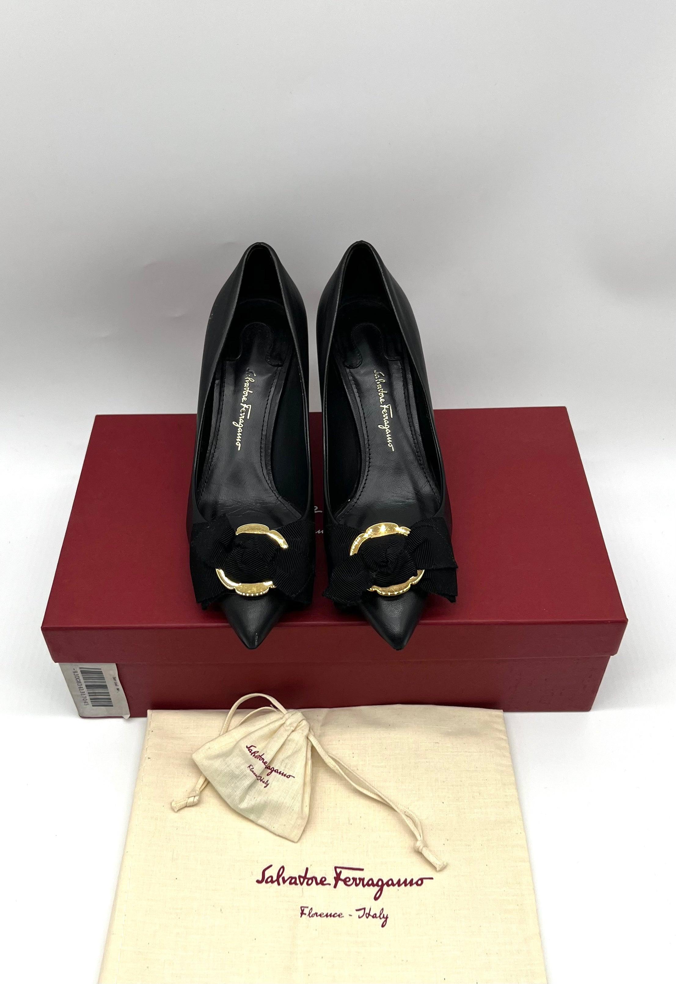 Salvatore Ferragamo Black Leather Bow Pointed Toe Pumps - Reeluxs 