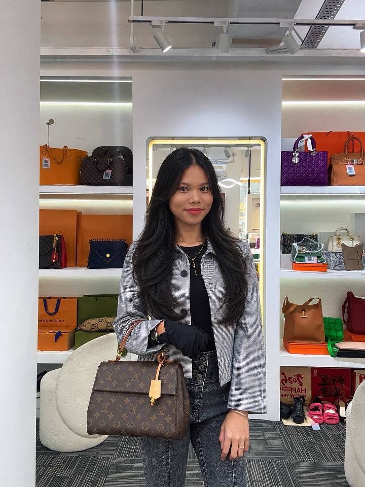 LOUIS VUITTON Cluny BB In Classic Monogram Canvas Bag