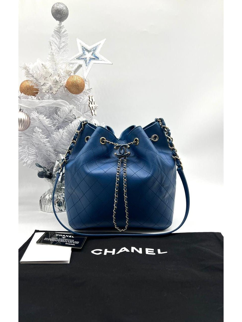 CHANEL Calfskin Shoulder Bag - Reeluxs 