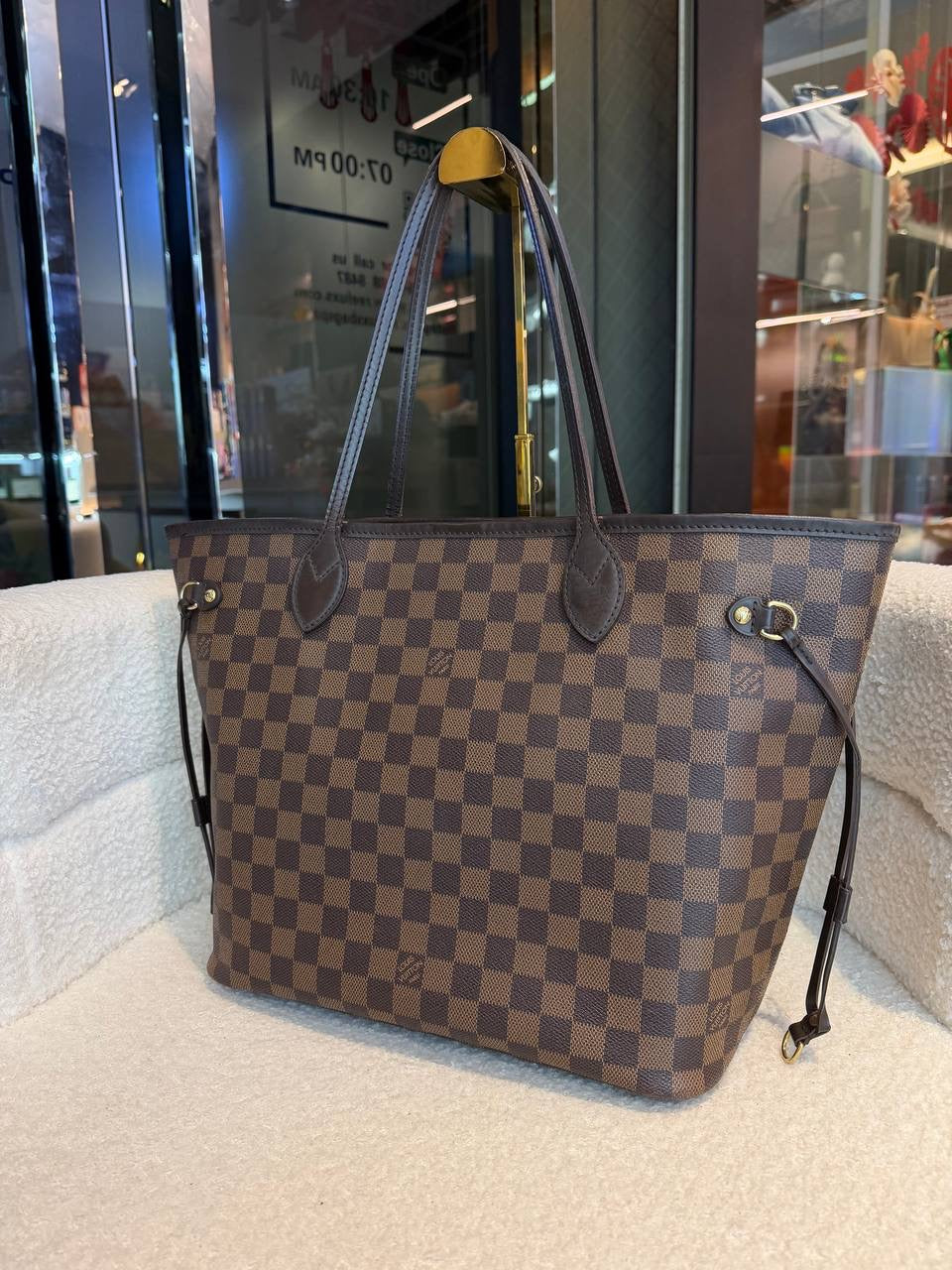 Louis Vuitton Neverfull MM Damier