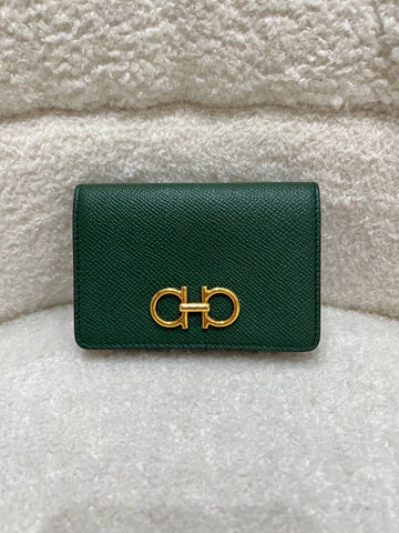 FERRAGAMO Fullset Gancini Compact Wallet In Green