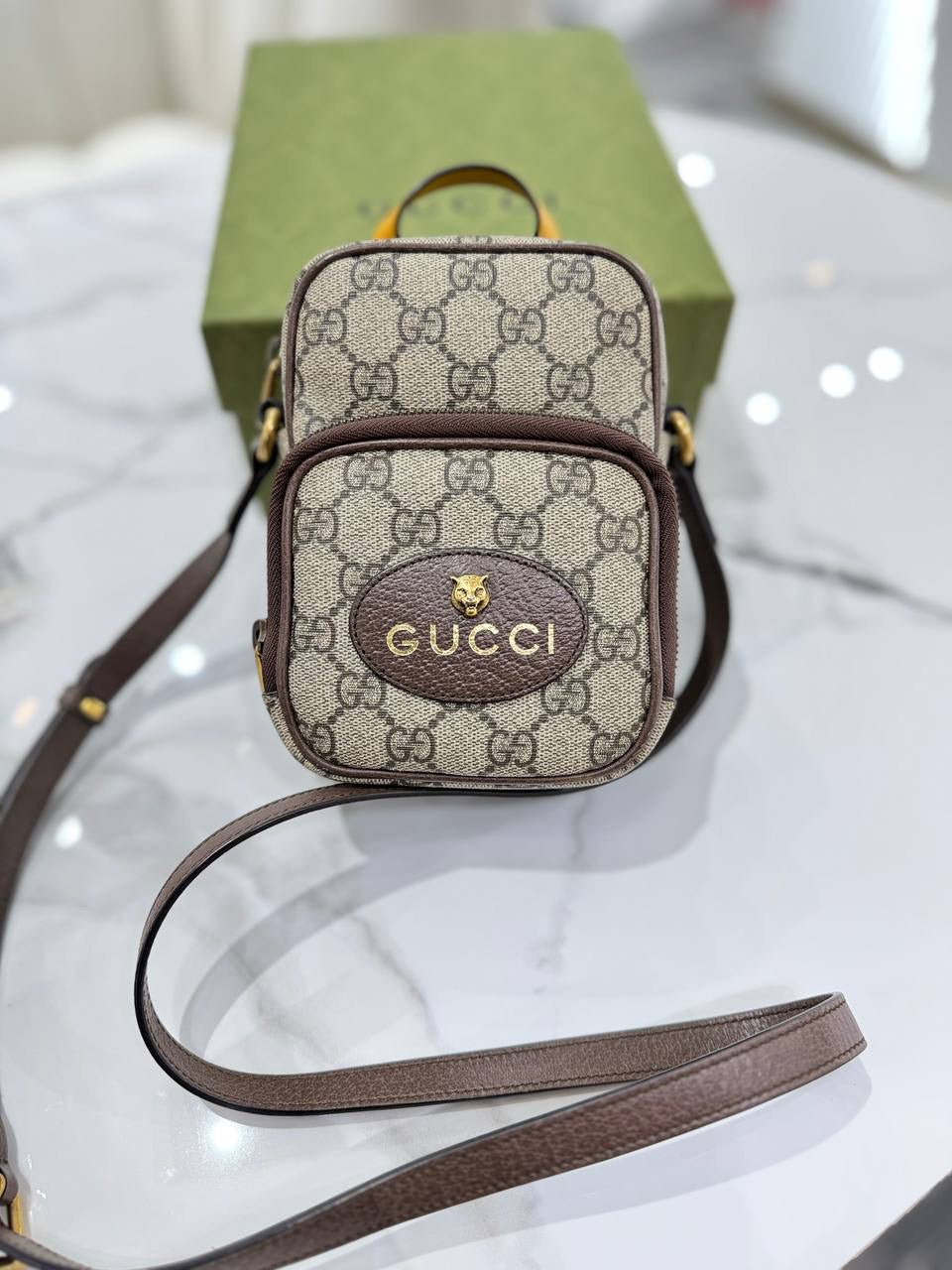 GUCCI Neo Vintage GG Supreme Small Crossbody Beige Bag