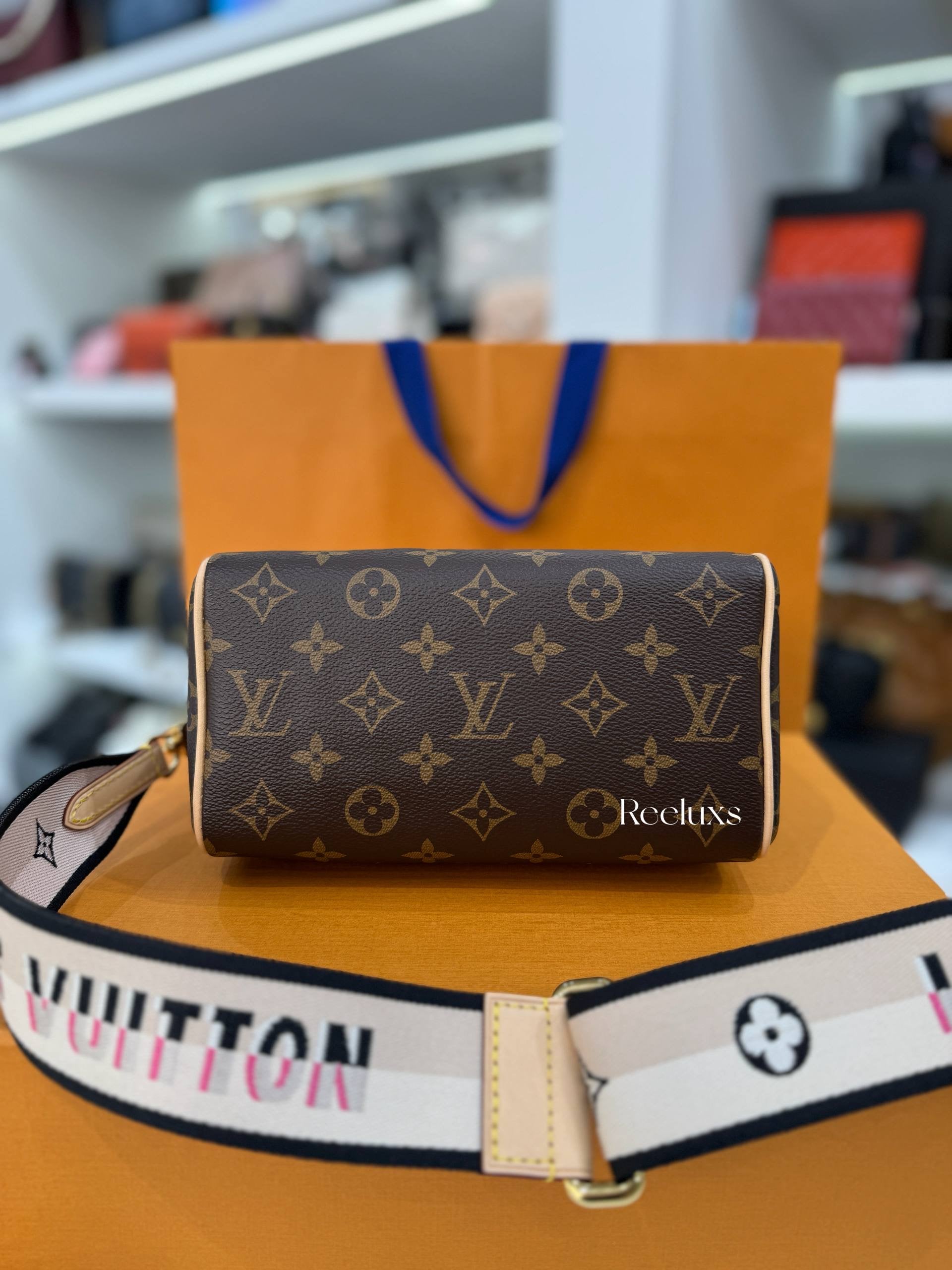 LOUIS VUITTON Speedy Bandoulière 20 Monogram Canvas Handbag