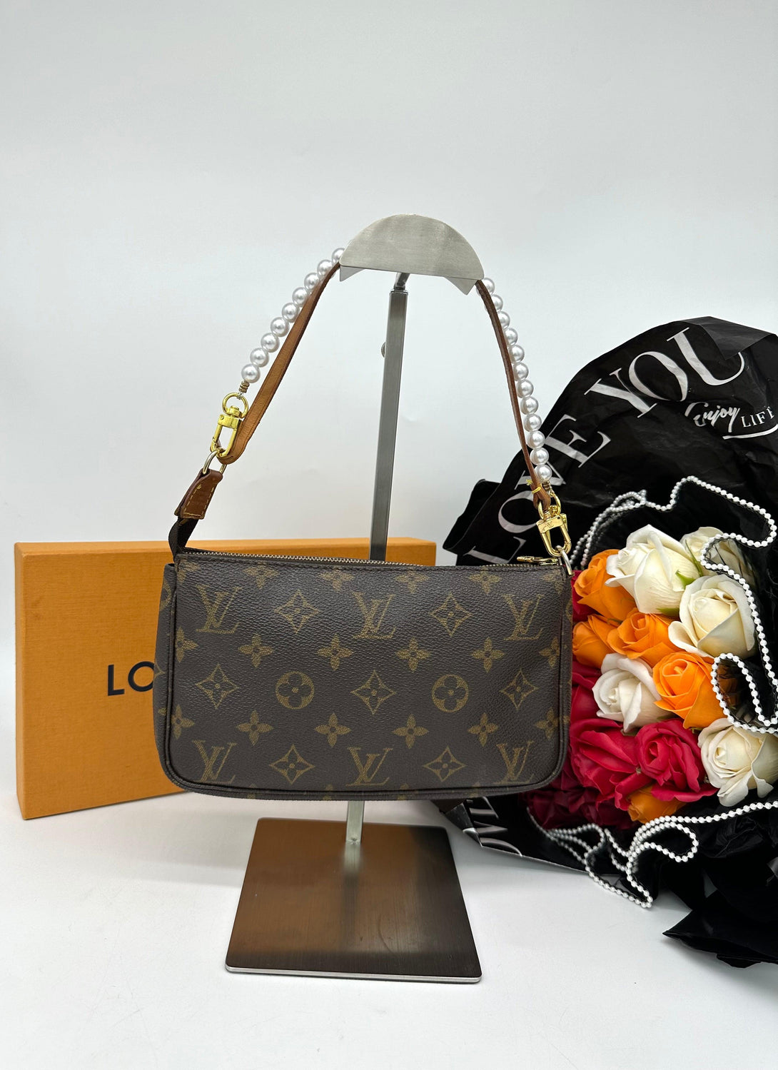 LOUIS VUITTON Monogram Pochette Accessoires Pouch bag - Reeluxs 