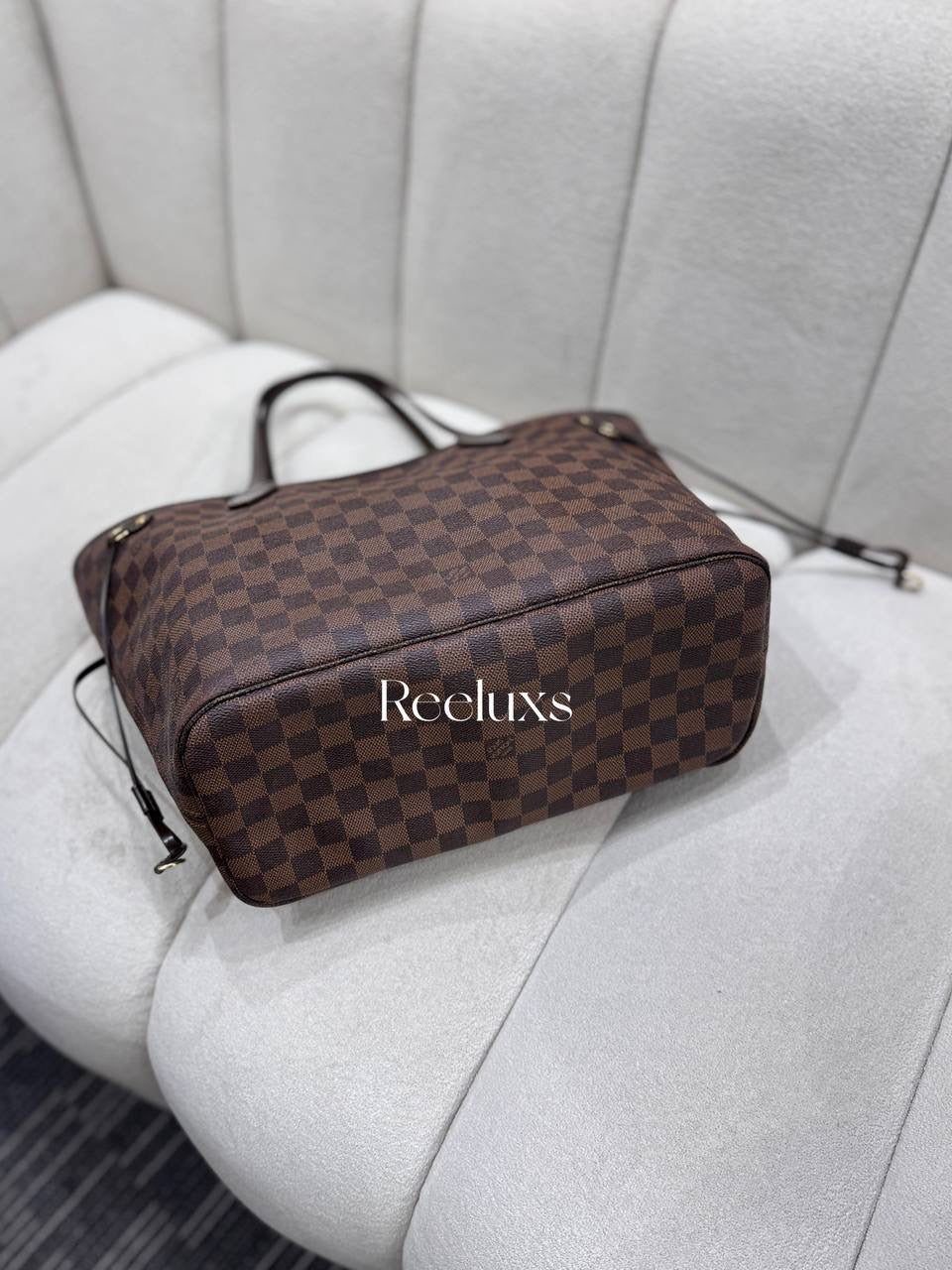 LOUIS VUITTON LV Neverfull MM Tote Bag In Damier Ebene Canvas