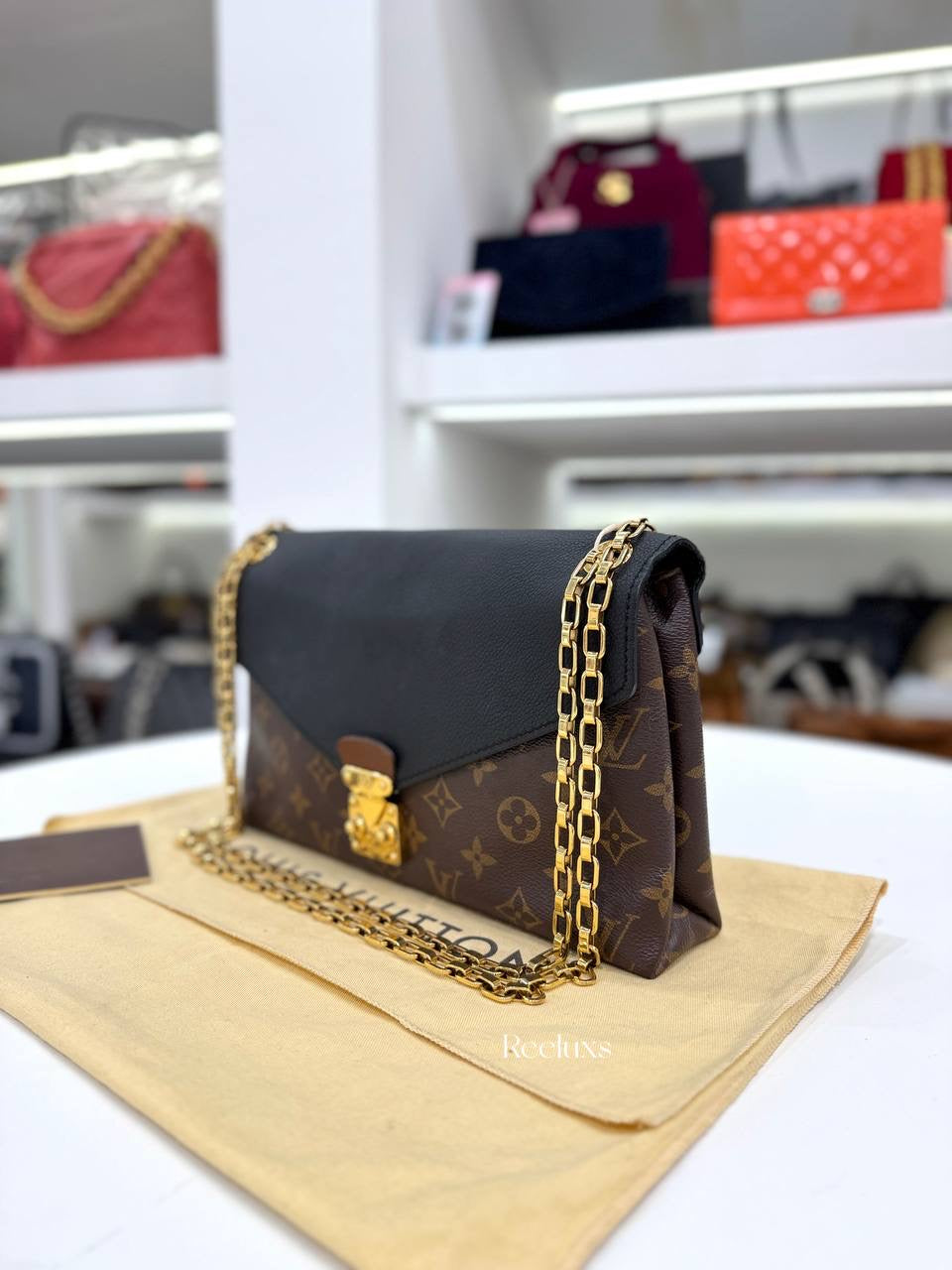 LOUIS VUITTON Monogram Canvas Pallas Chain Bag