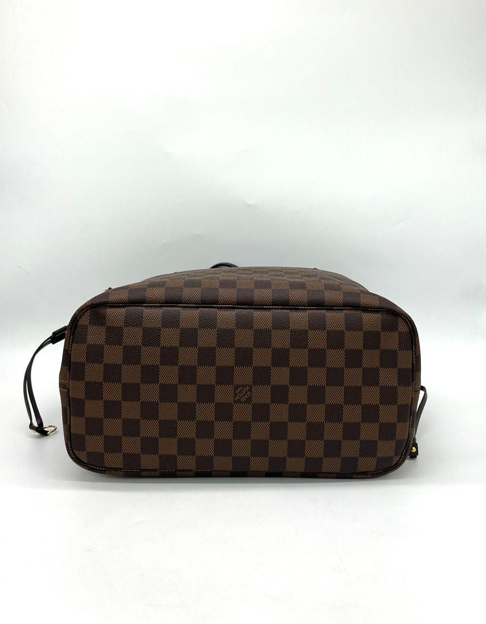 LOUIS VUITTON
Neverfull MM Shoulder Tote Bag - Reeluxs 