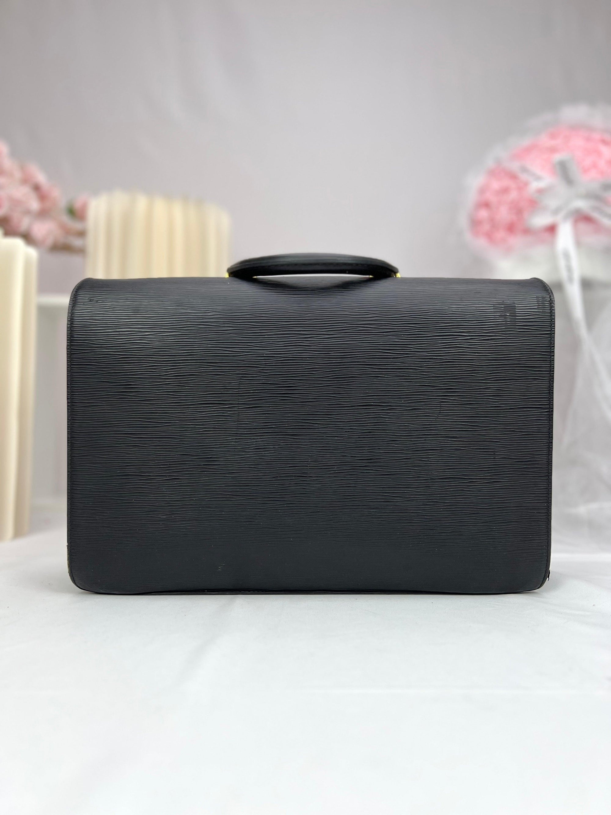 Louis Vuitton Serviette Briefcase Black - Reeluxs 