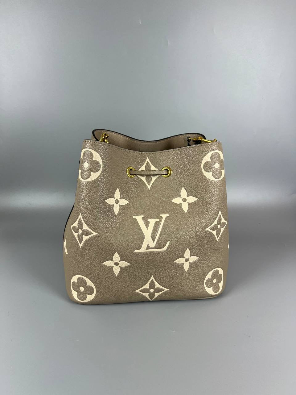 2022 MICROCHIP LOUIS VUITTON Neone Mm In  Tourturelle Creme Bicolor Monogram Shoulder Bag