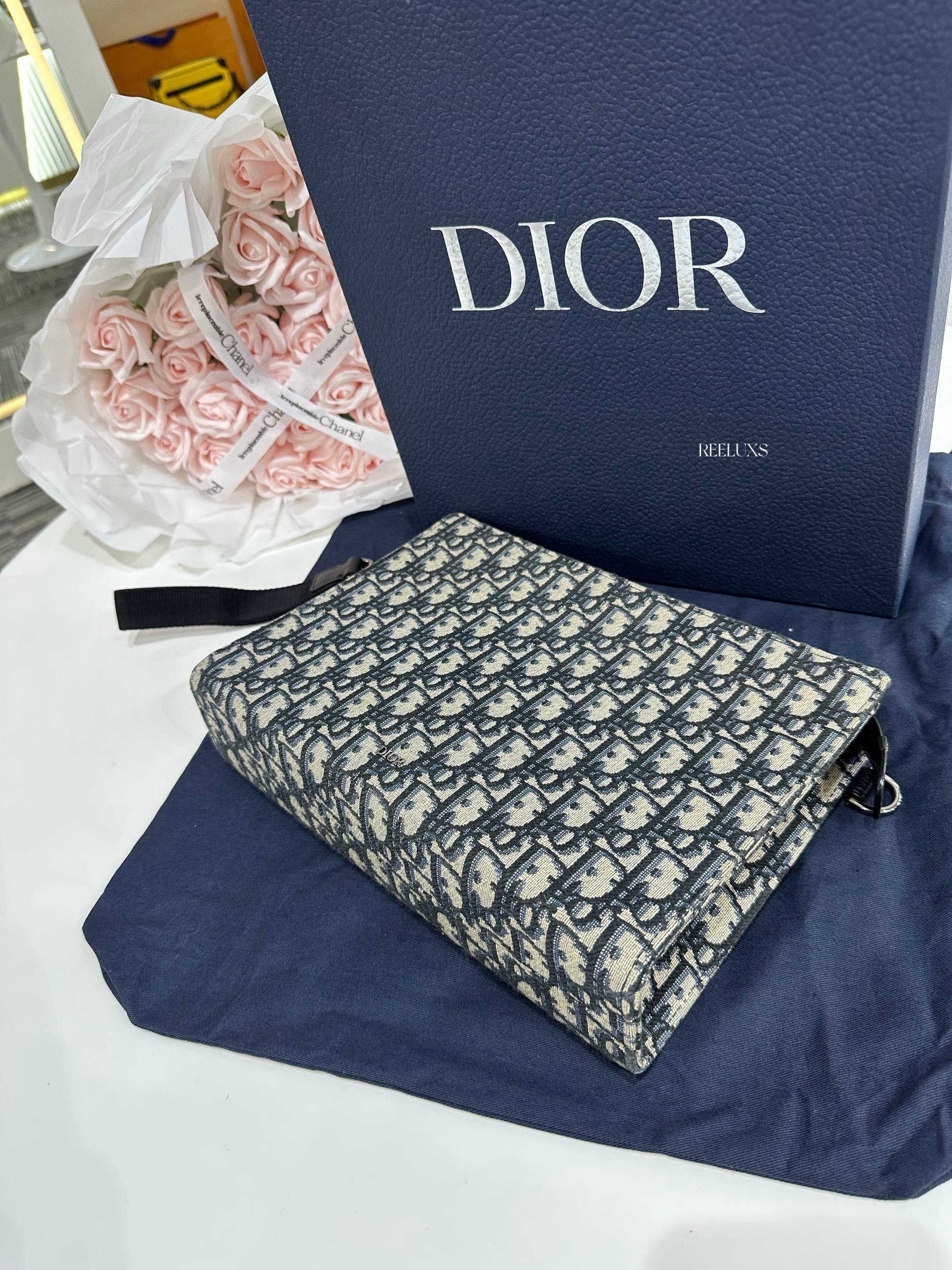 CHRISTIAN DIOR A5 Pouch in Beige and Black Dior Oblique Jacquard