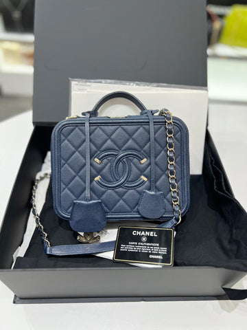 Full Set CHANEL Grained Caviar & Gold- Tone Metal Vanity Blue Leather Women Sling Bag - Reeluxs 