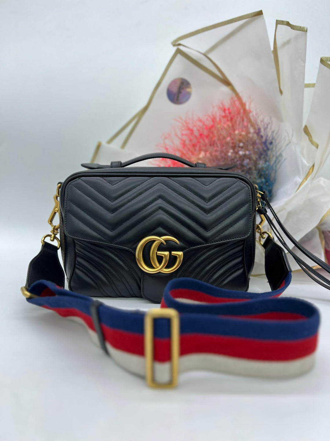 GUCCI GG Marmont ZIP Around Top Handle Camera Bag -Black