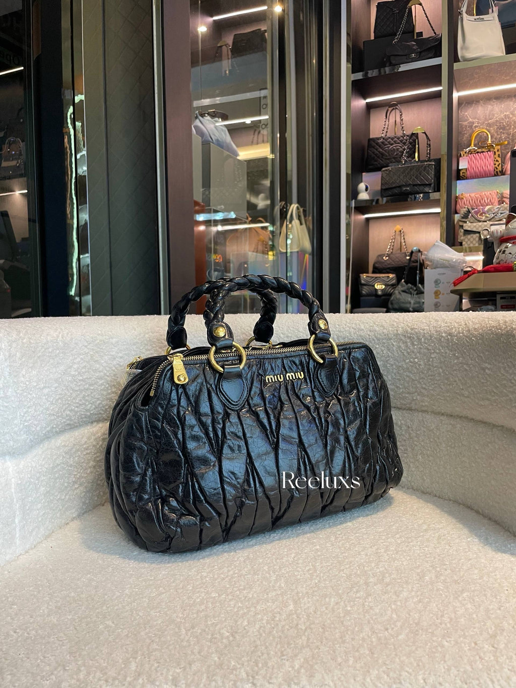 Miu Miu Matelasse Lux Neri Pleated Large Bag