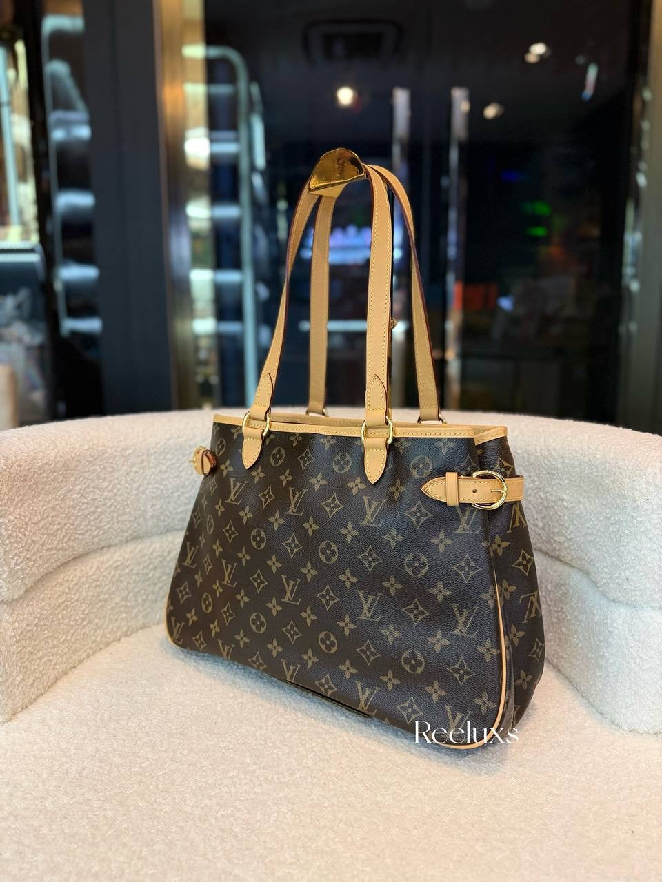 LOUIS VUITTON LV Batignolles Horizontal Shoulder Bag