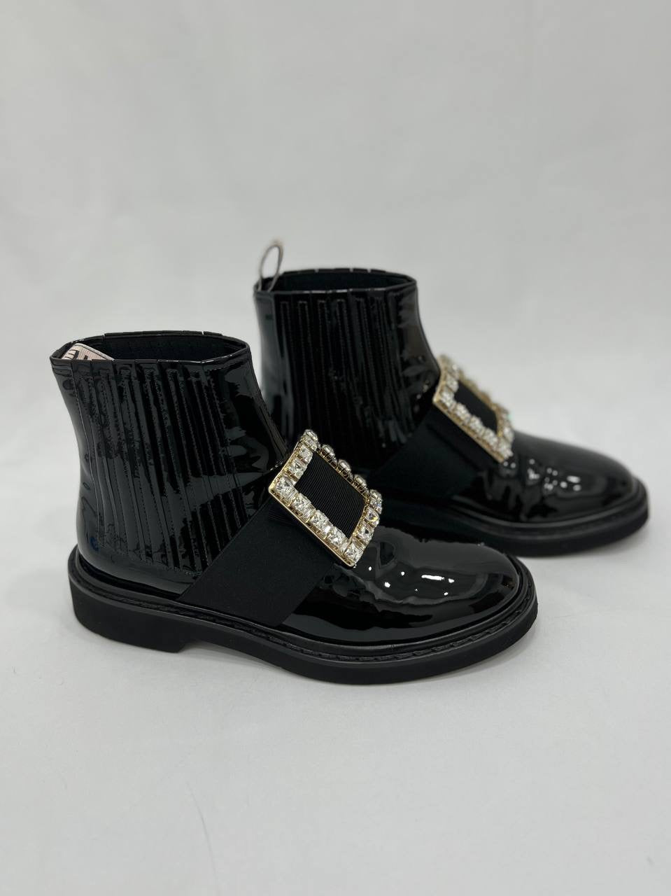 ROGER VIVIER Rangers Patent Leather Strass Buckle Chelsea Ankle Boots