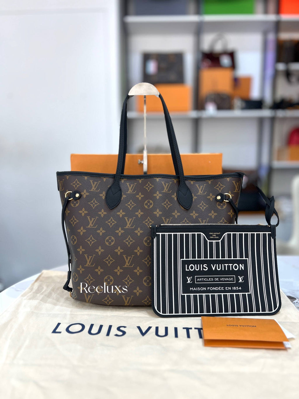 Full Set LOUIS VUITTON Brown and Black Reversible MM Tote Bag