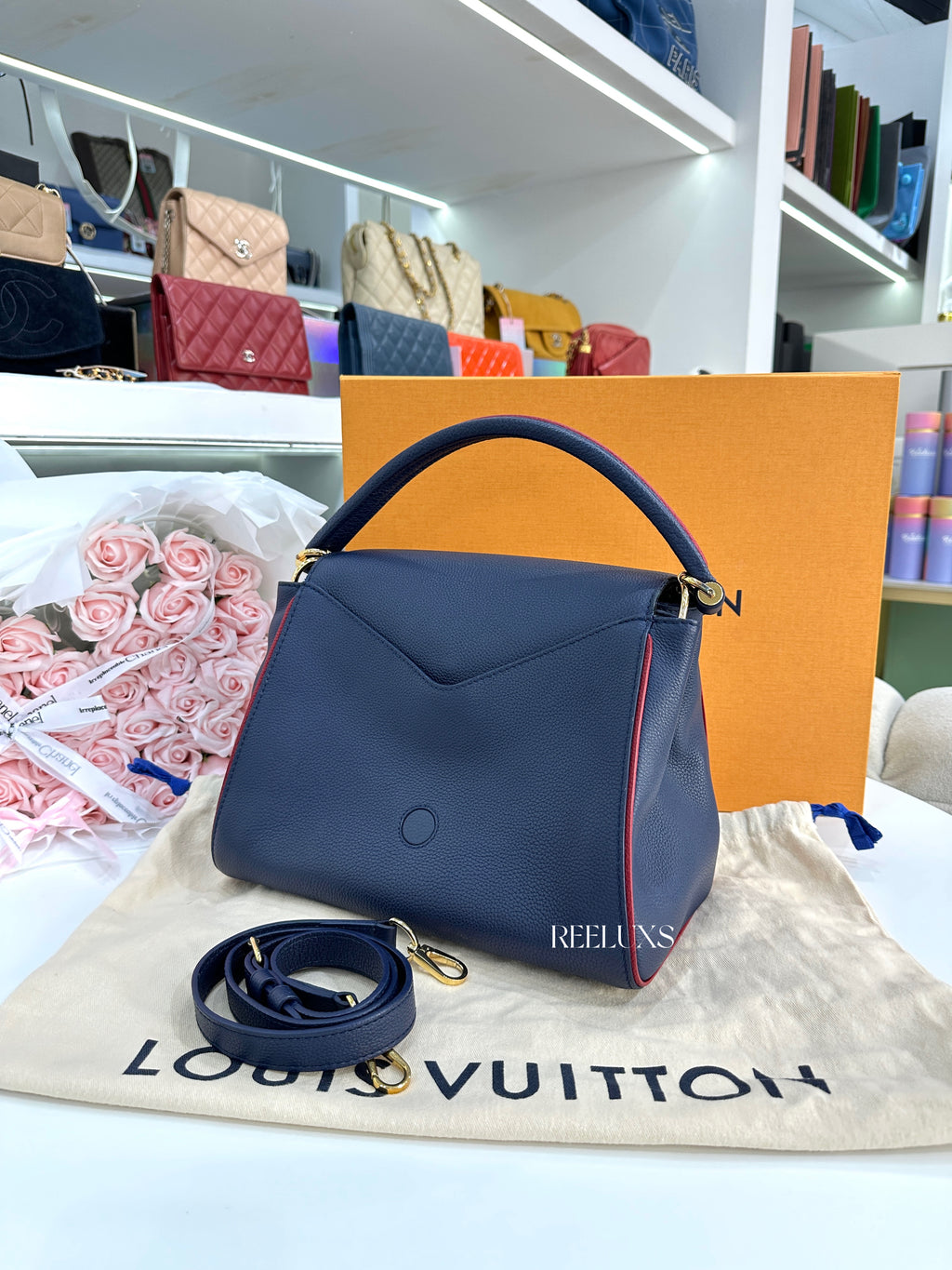LOUIS VUITTON LV Double V bag