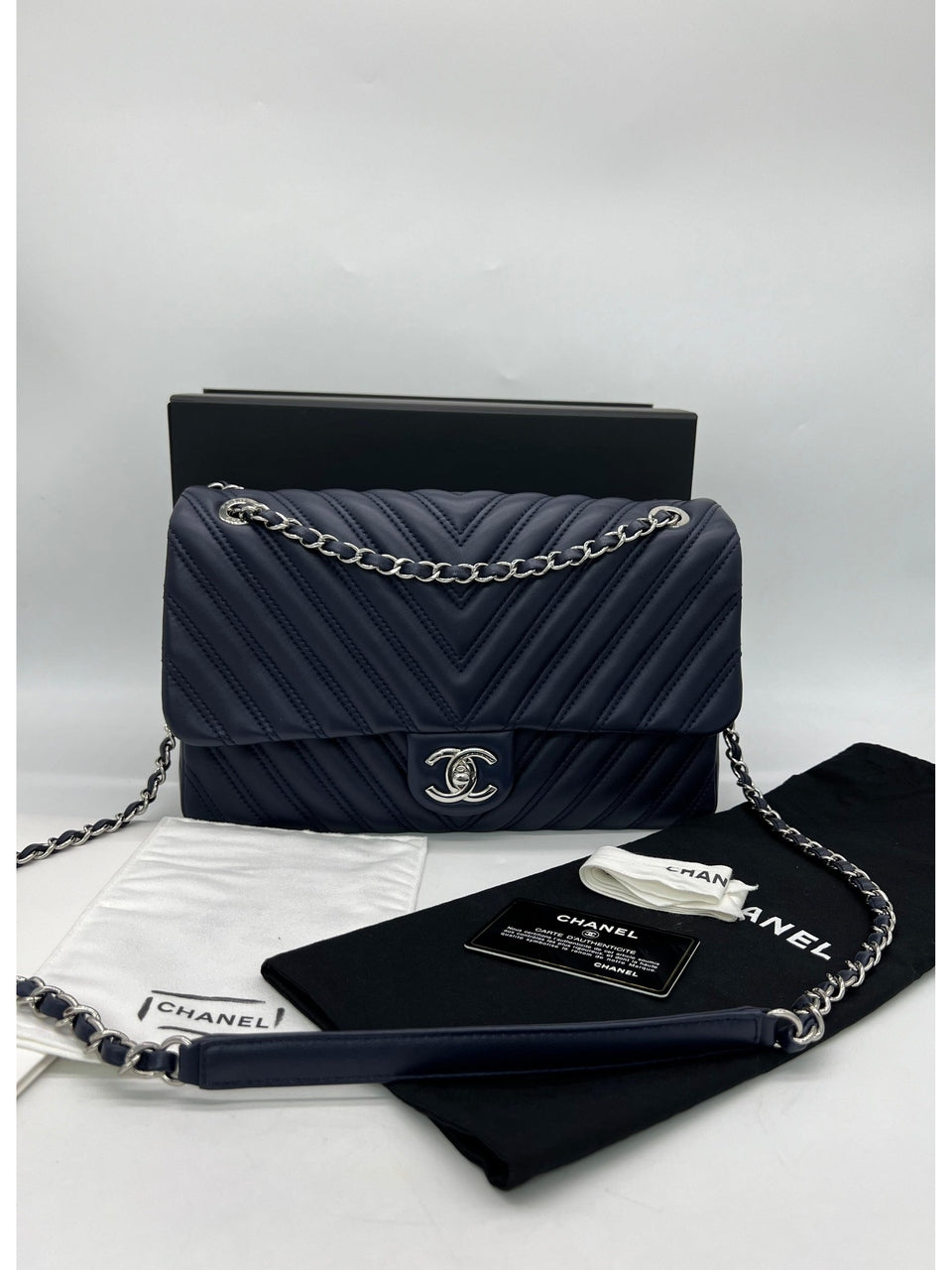 Full Set As New CHANEL Big Navy Chevron Single Flap Bag Women's Shoulder Bag - Reeluxs 