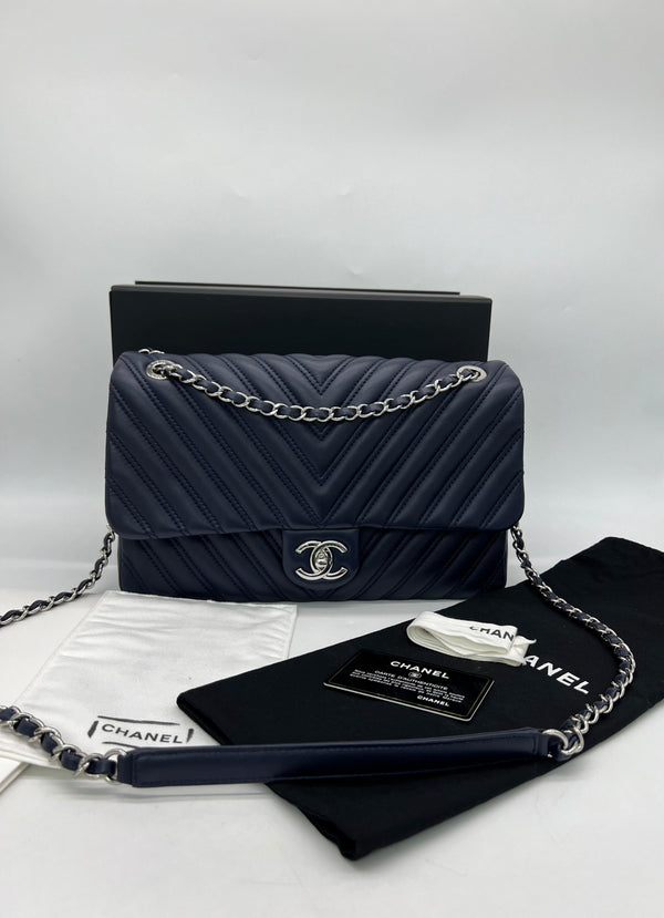 Full Set As New CHANEL Big Navy Chevron Single Flap Bag Women's Shoulder Bag - Reeluxs 