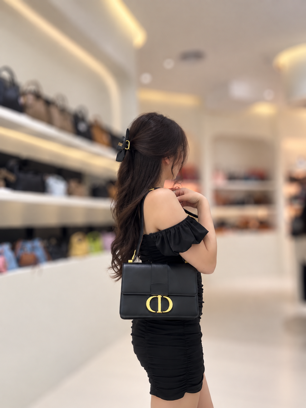 CHRISTIAN DIOR 30 Montaigne Bag