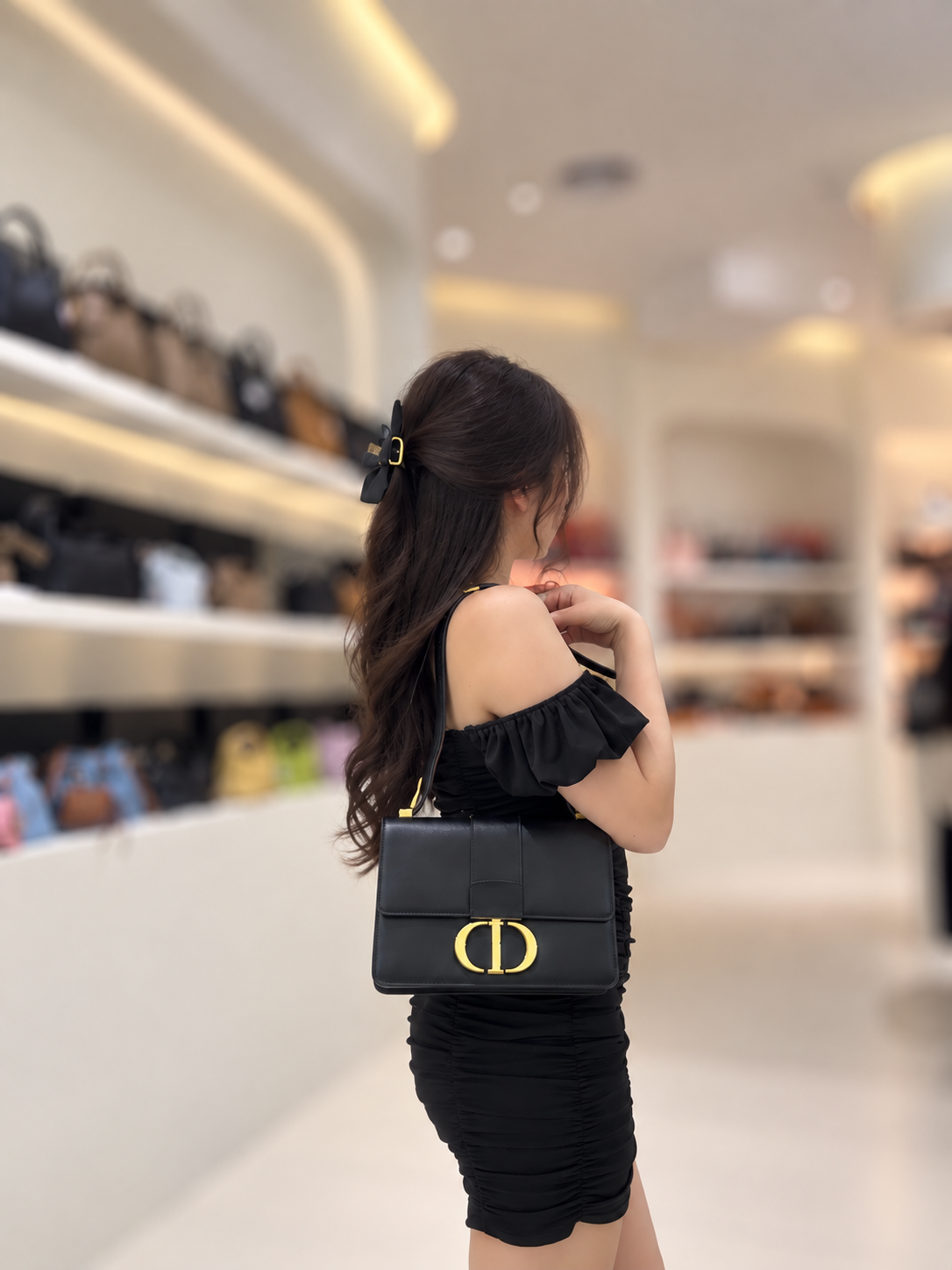CHRISTIAN DIOR 30 Montaigne Bag