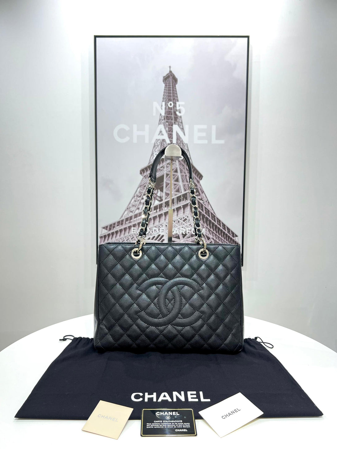 CHANEL Caviar Skin Matelasse Chain Shoulder Bag Black - Reeluxs 