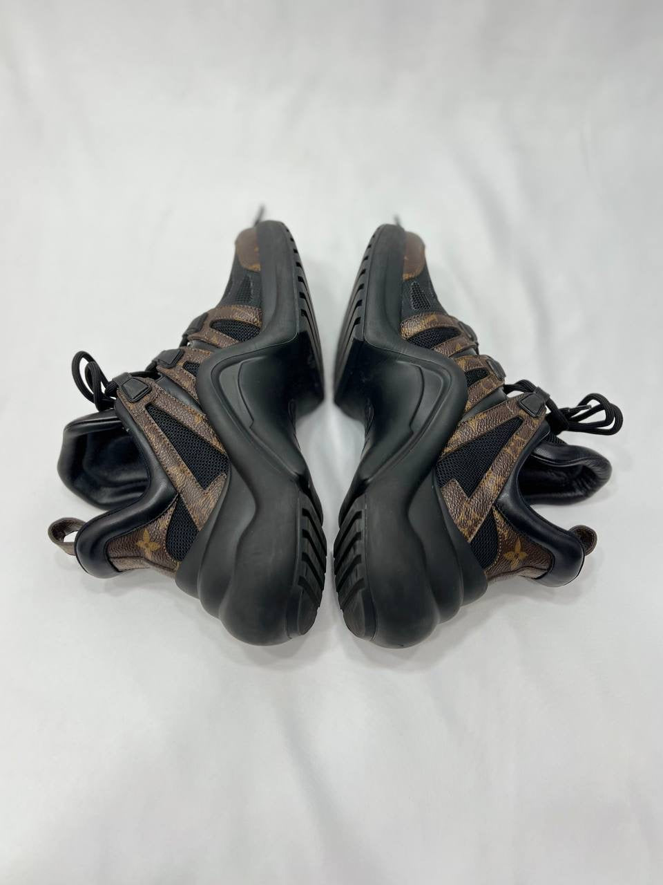 LOUIS VUITTON LV Archlight Trainer Sneaker in Black Monogram ( Women’s )