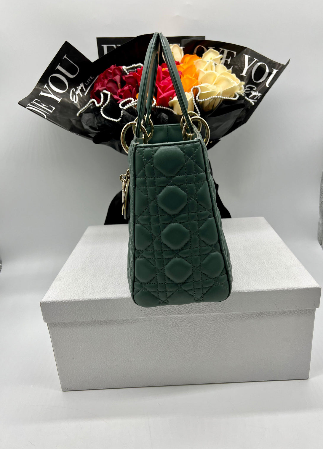 CHRISTIAN DIOR
Lady Dior Lambskin Medium Green GHW - Reeluxs 