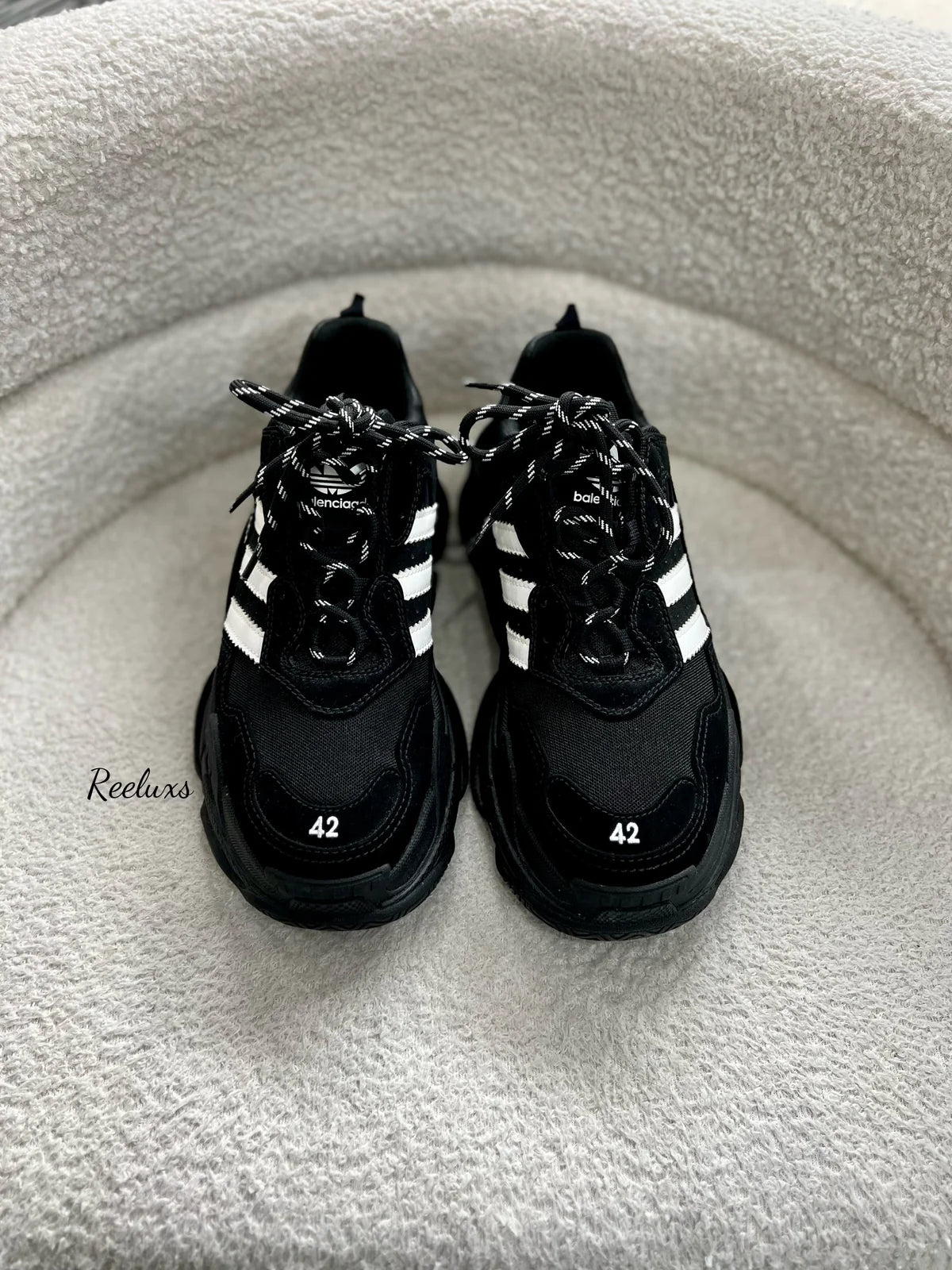 Balenciaga S Trainers Shoe In Black White Size 42