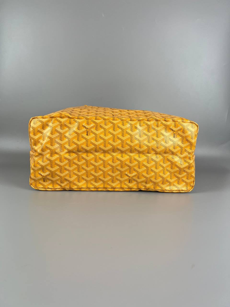 GOYARD Yellow Chevron St Louis PM Tote Bag with Pouch