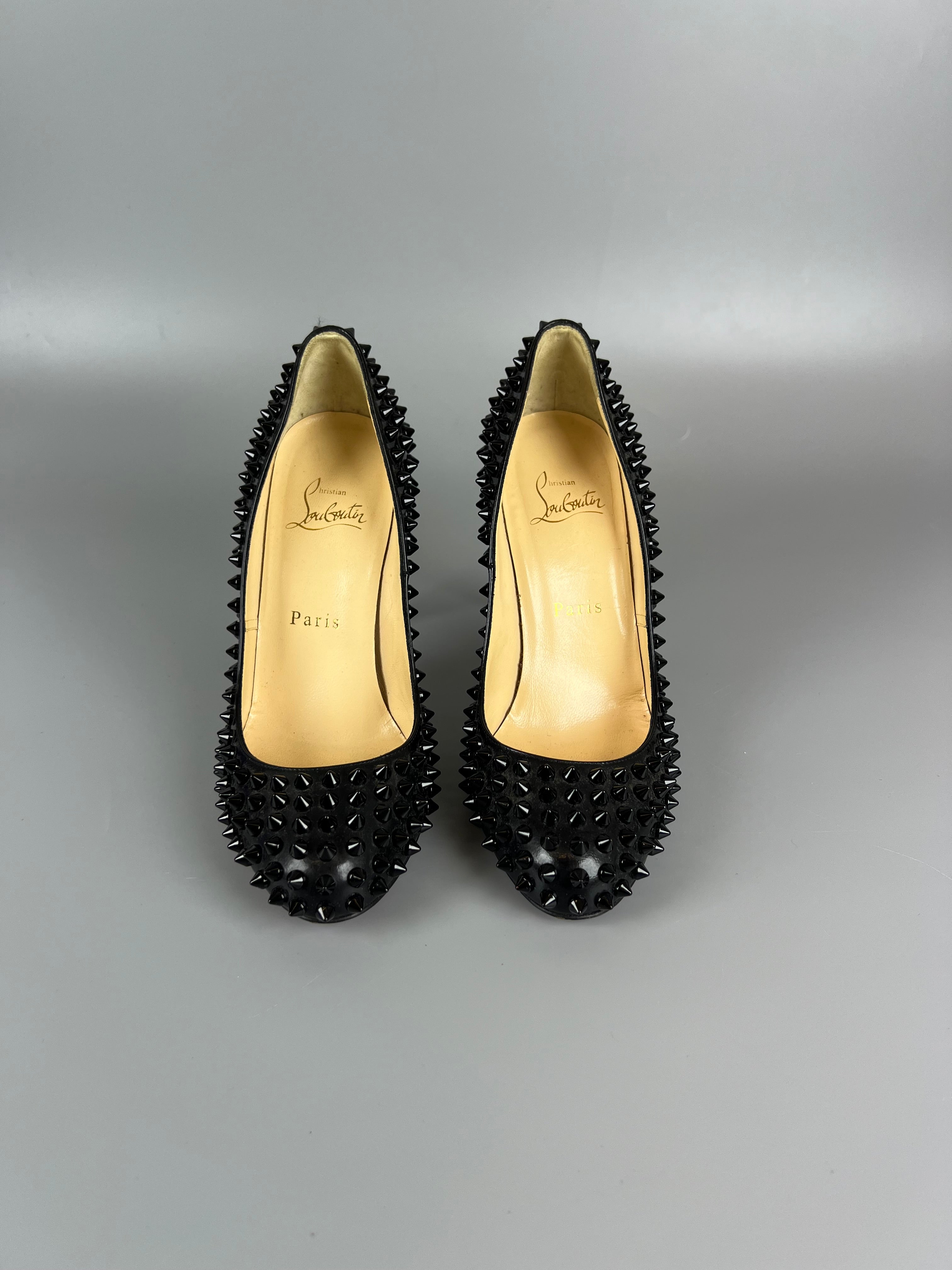 CHRISTIAN LOUBOUTIN Patent leather heel