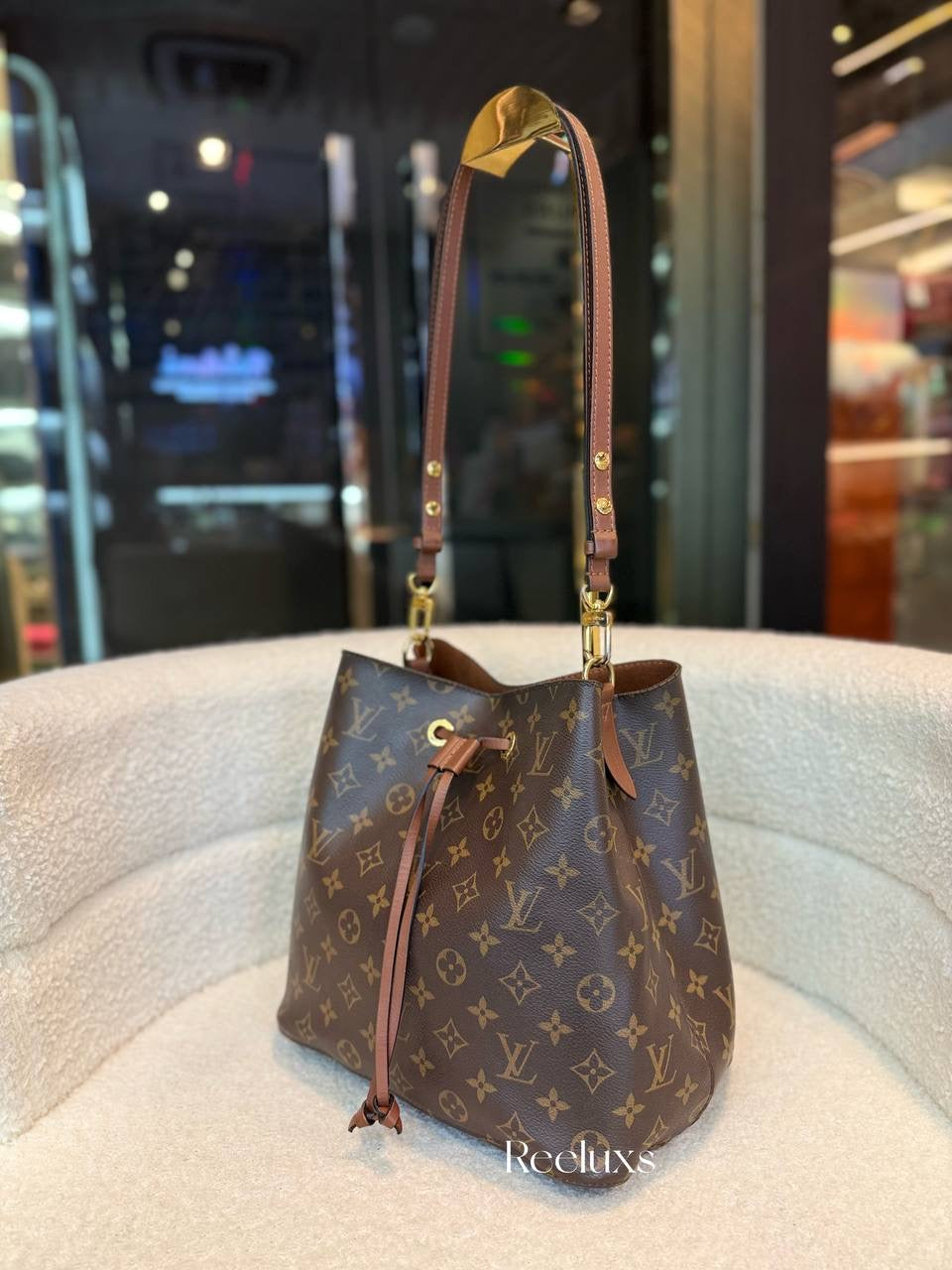 Louis Vuitton NéoNoé MM