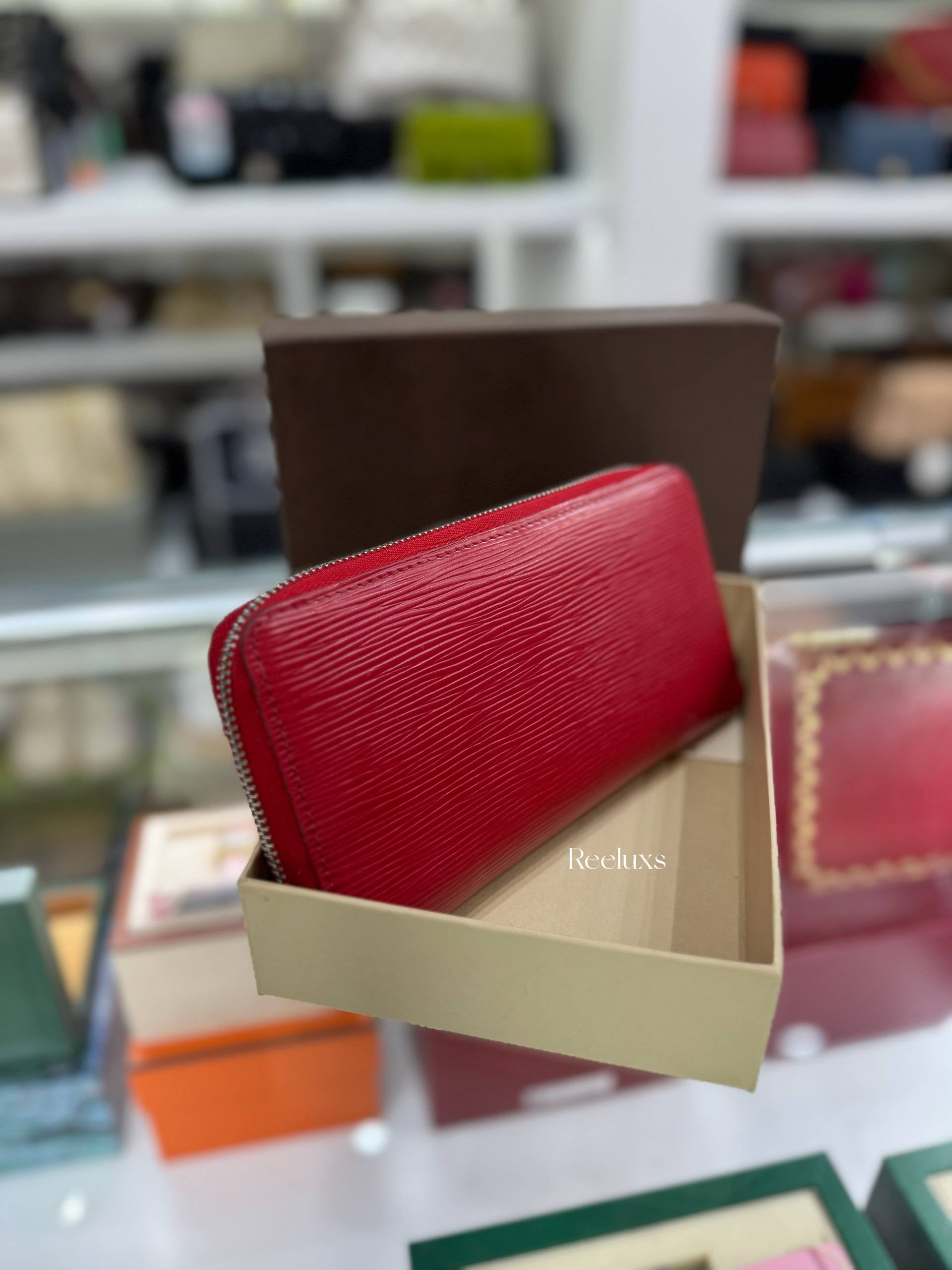 LOUIS VUITTON Epi Zippy Long Wallet