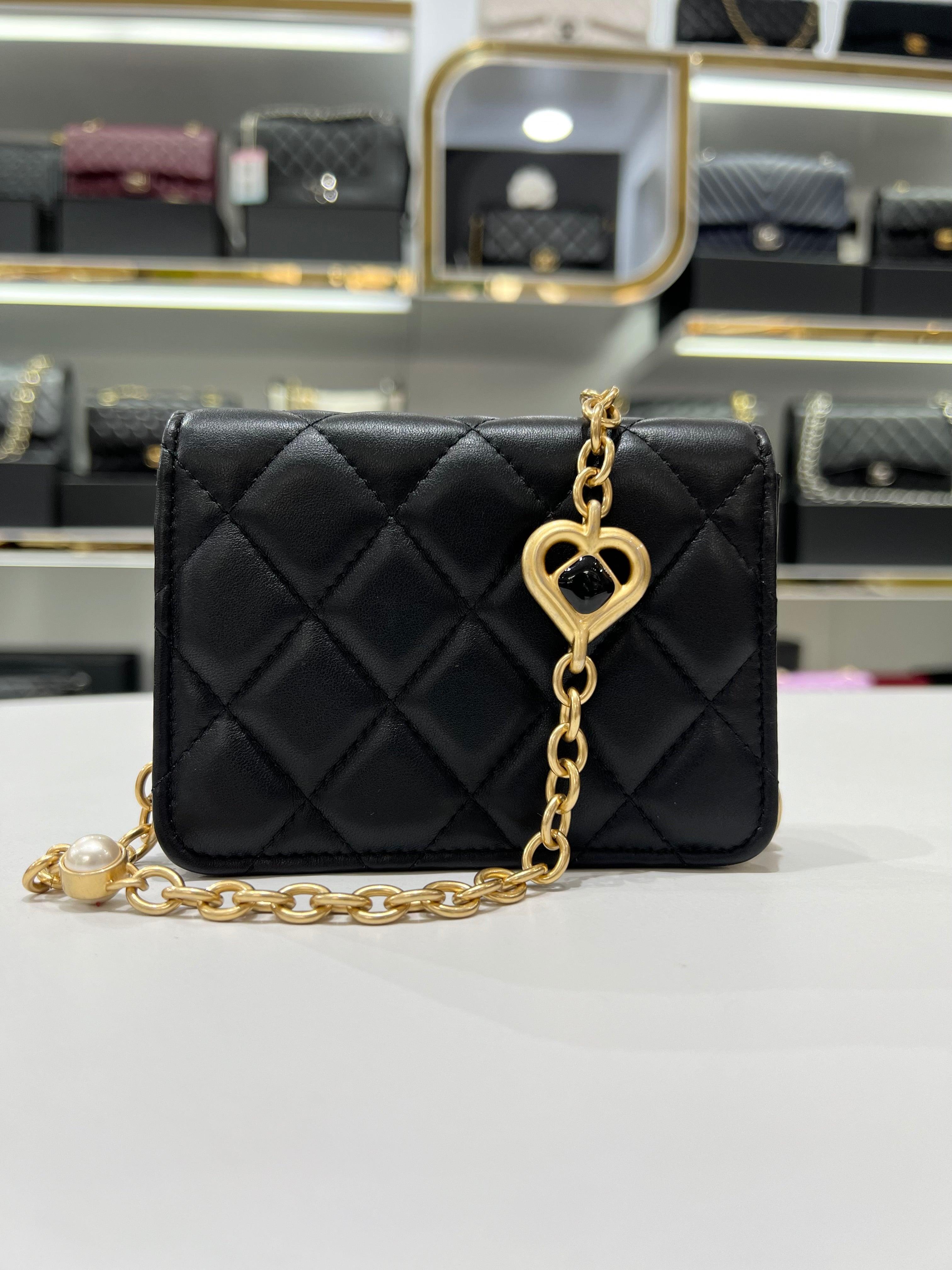 Full Set Microchip CHANEL Black Lambskin , Enamel & Gold - Tone Metal Women’s Card Holder with Chain - Reeluxs 