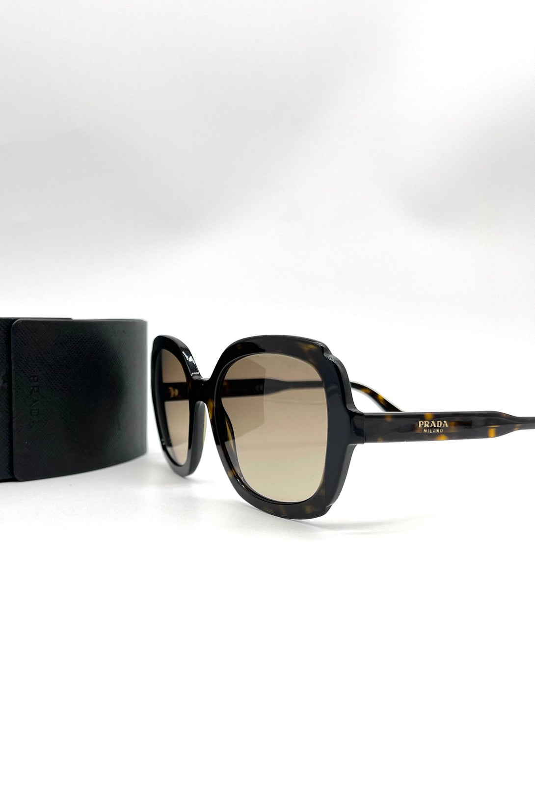 Prada, Square Frame, Oversized Sunglasses - Reeluxs 