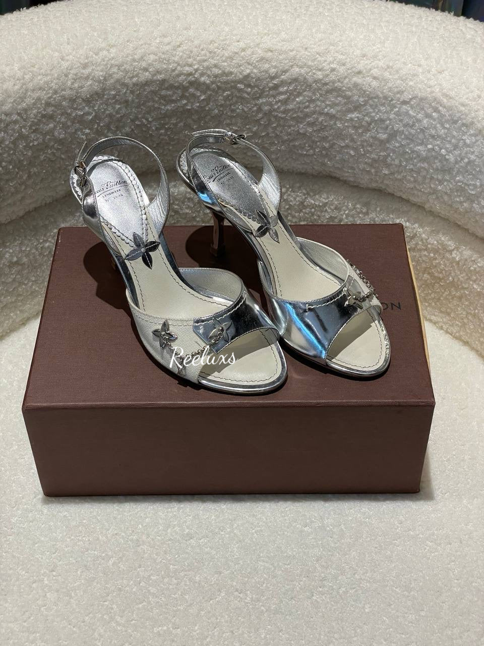 LOUIS VUITTON LV  Metallic Silver Leather Women Heels  size 37
