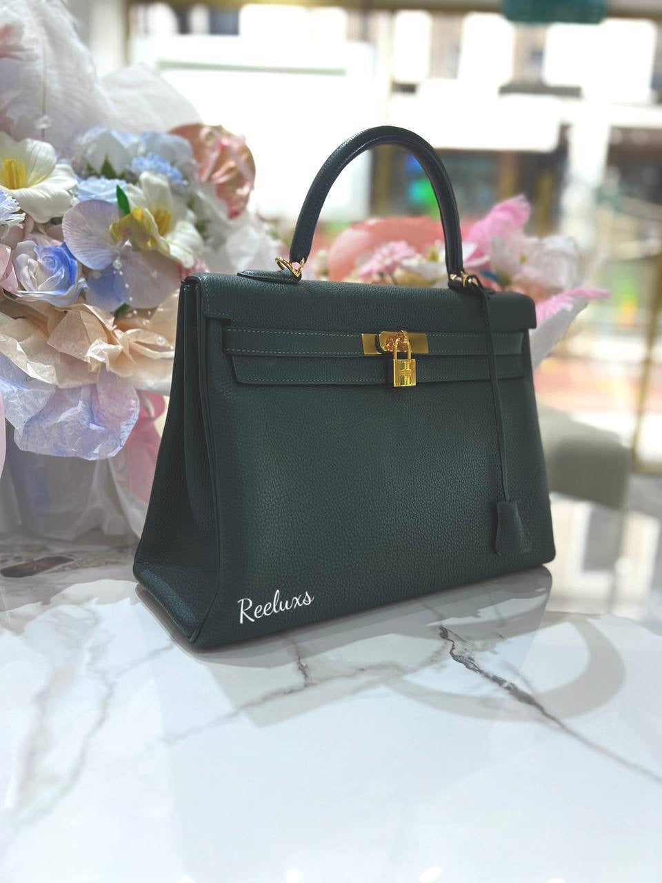HERMES Kelly 35  Leather Hand Bag GHW