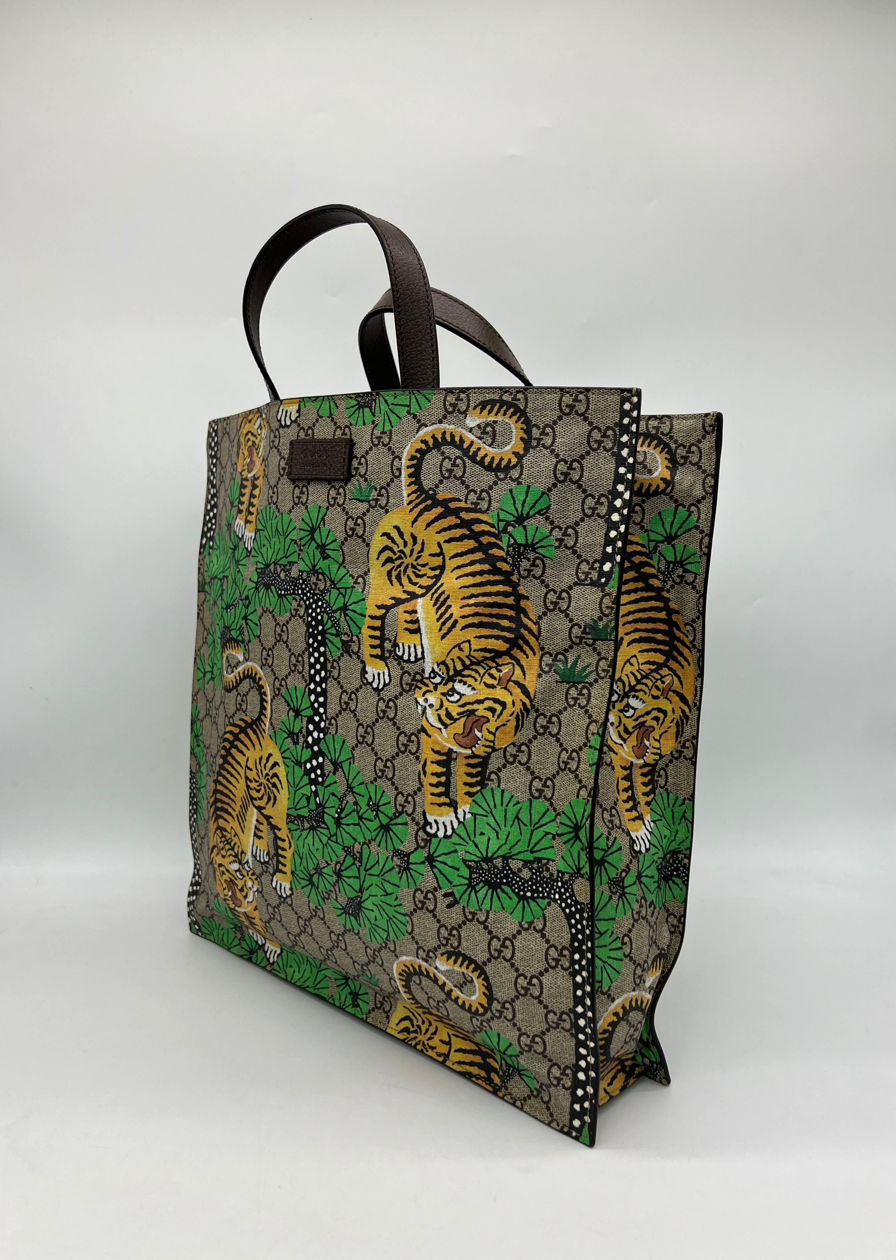 GUCCI GG Supreme Bengal Tiger Vertical Tote - Reeluxs 