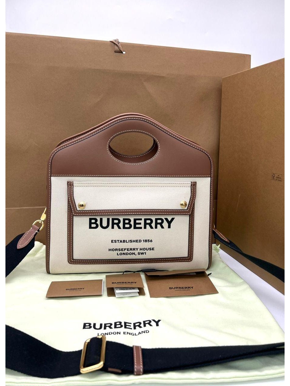 Burberry Handbag for women - Reeluxs 