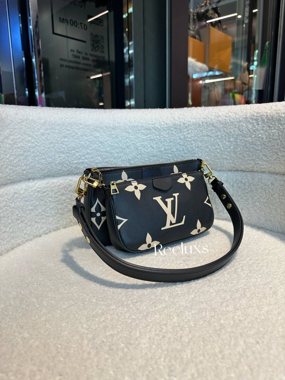 LOUIS VUITTON LV Multi Pochette ACCESSOIRES