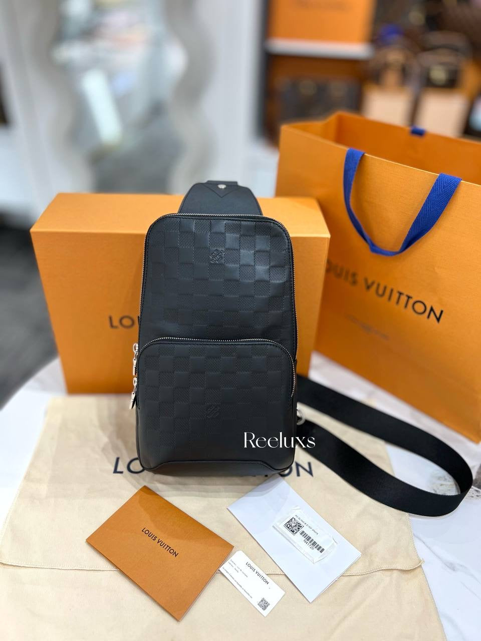 LOUIS VUITTON Avenue Slingbag In Damier Graphite Canvas Fullset