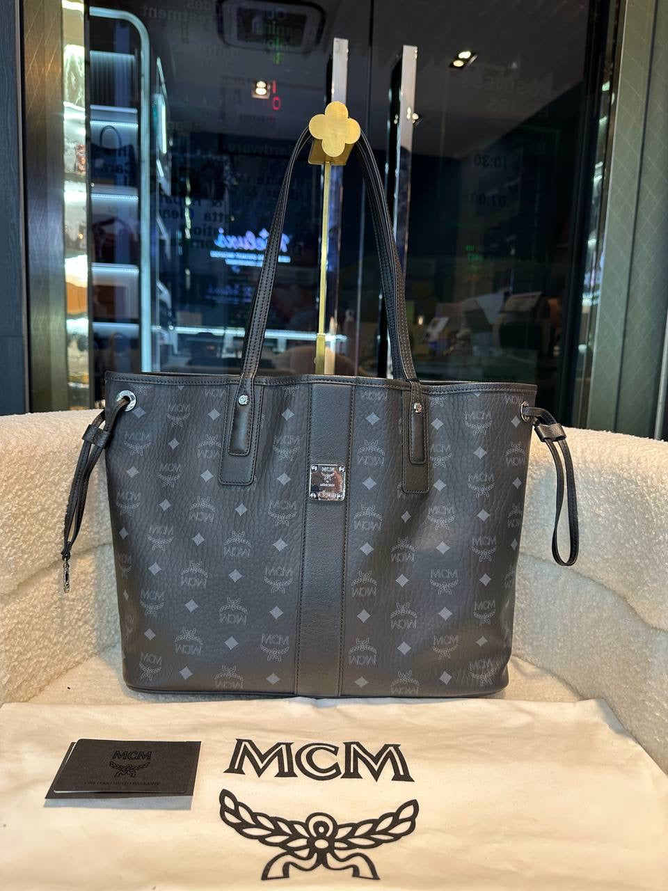 MCM Reversible Liz Shopper in Visetos