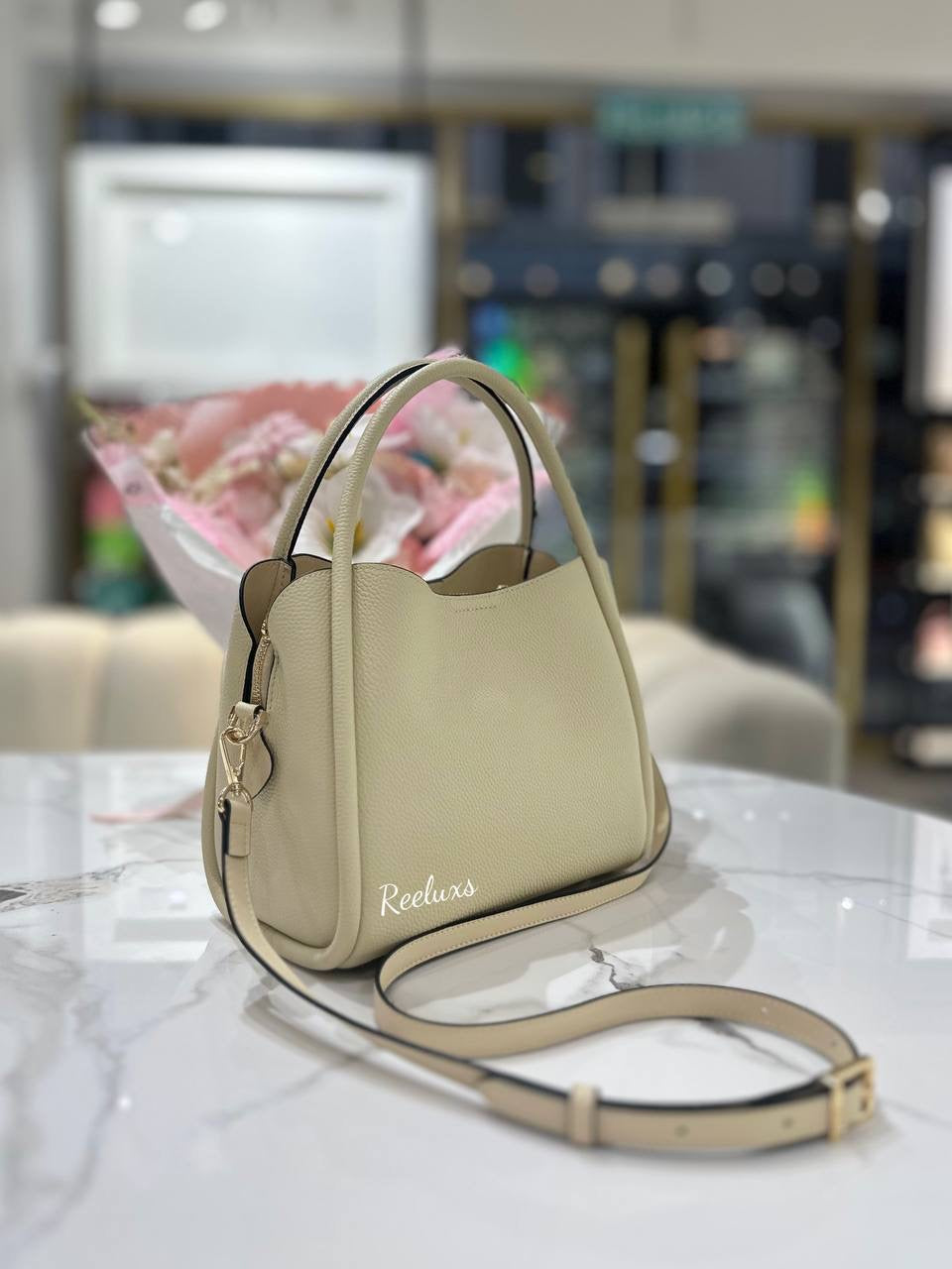 (Unused) VINSON CANDICE Besslynn Hand Bag