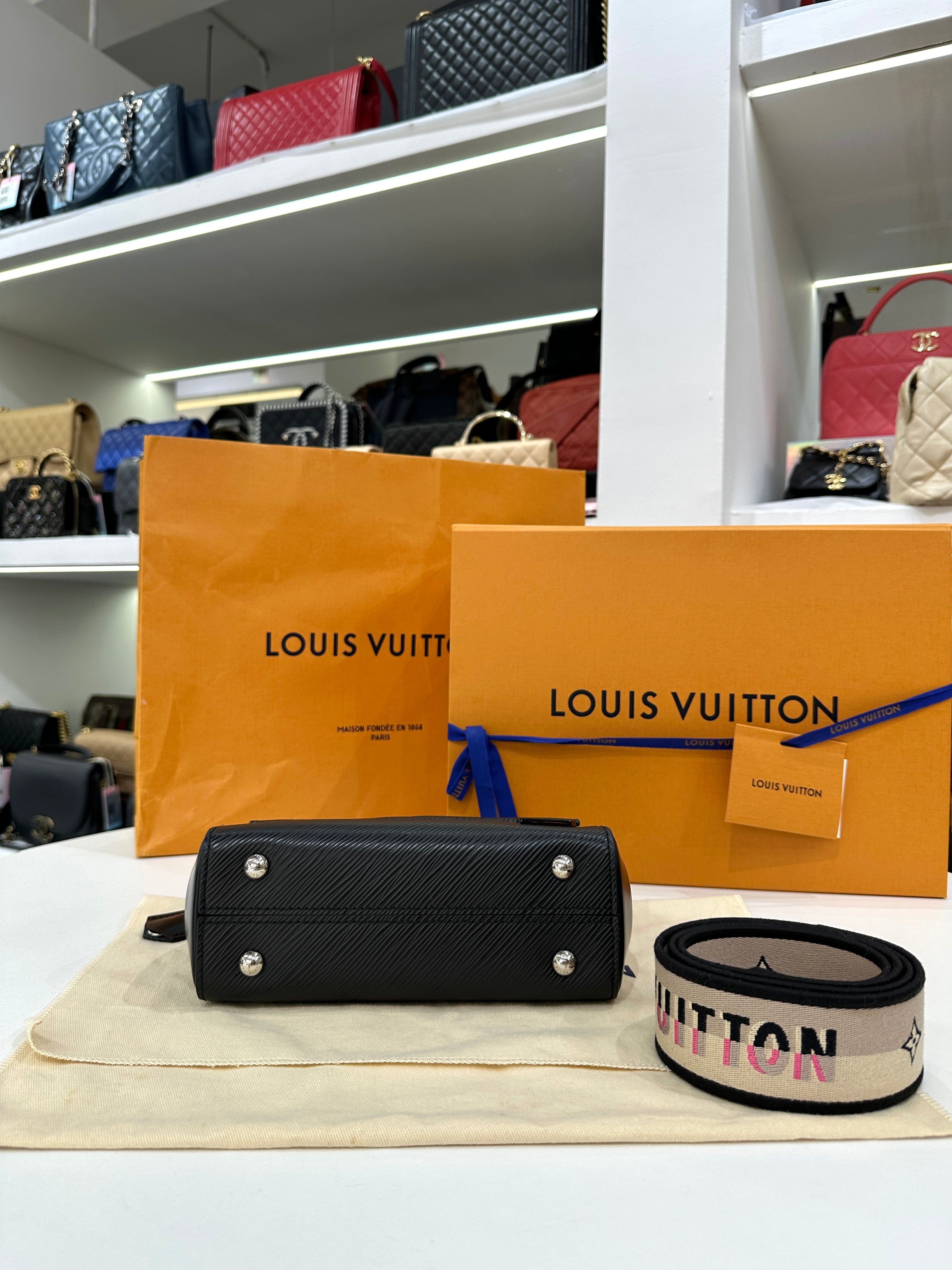 LOUIS VUITTON LV Cluny Mini in Black Epi Leather